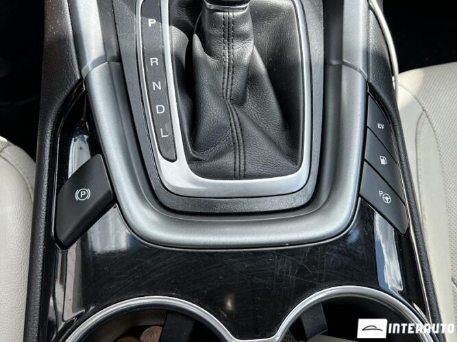 Ford Fusion 46 interauto-car