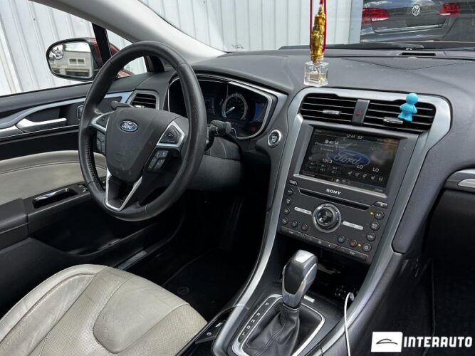 Ford Fusion 38 interauto-car