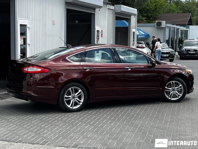 Ford Fusion 36 interauto-car