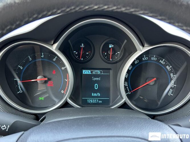 Chevrolet Cruze 38 interauto-car