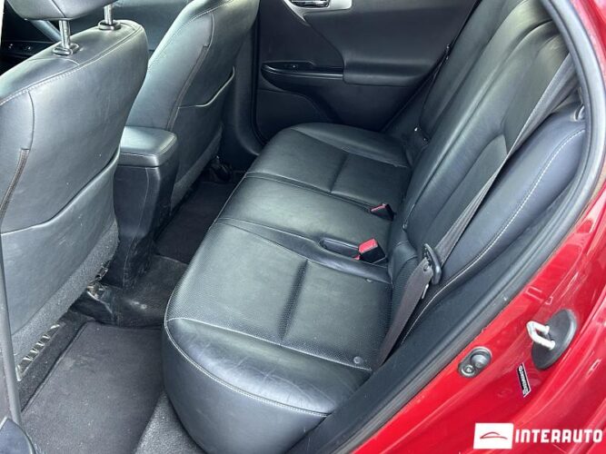 Lexus CT 200h 44 interauto-car