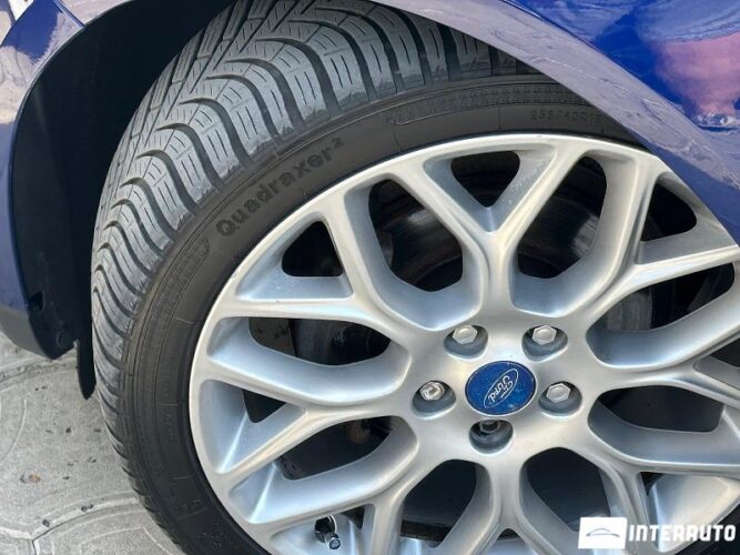 Ford Focus 51 interauto-car