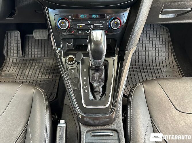 Ford Focus 43 interauto-car