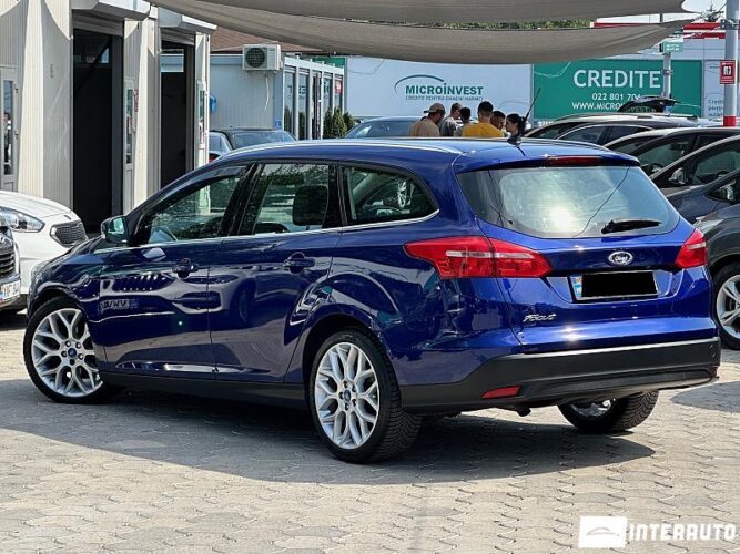 Ford Focus 34 interauto-car