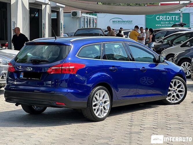 Ford Focus 35 interauto-car