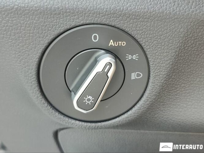 Volkswagen Jetta GLI 49 interauto-car