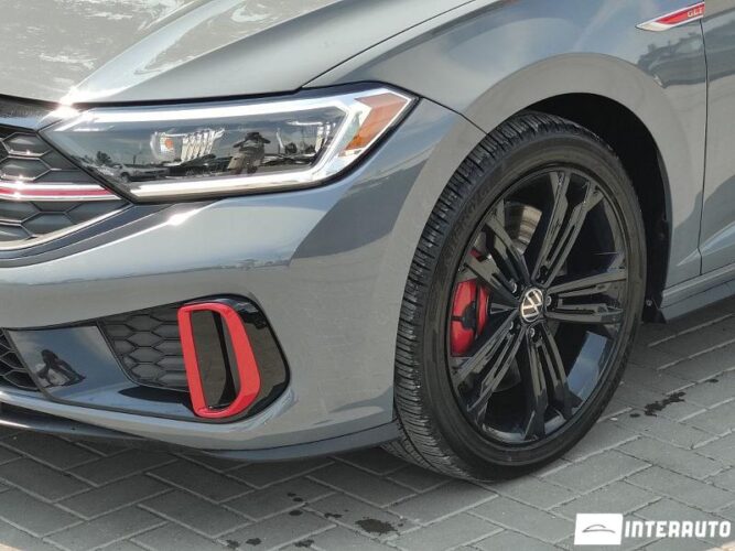 Volkswagen Jetta GLI 37 interauto-car