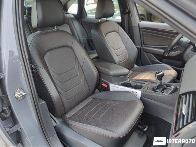 Volkswagen Jetta GLI 41 interauto-car