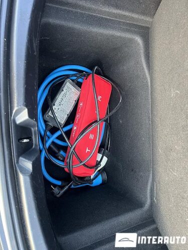 Tesla Model 3 49 interauto-car