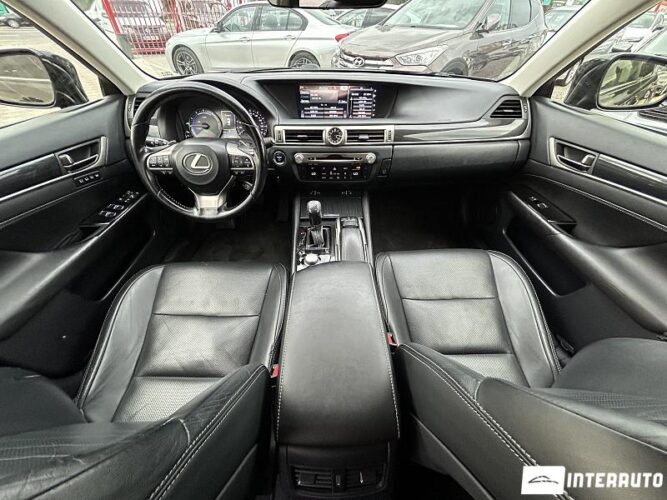 Lexus GS 300h 35 interauto-car