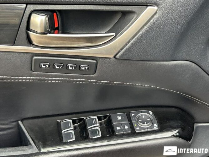 Lexus GS 300h 33 interauto-car