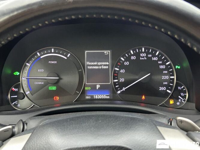 Lexus GS 300h 37 interauto-car