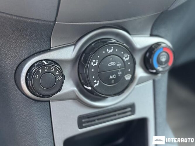 Ford Fiesta 44 interauto-car