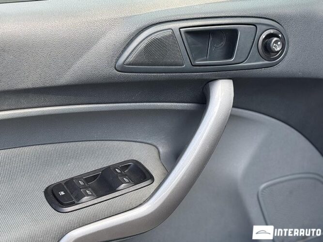 Ford Fiesta 36 interauto-car