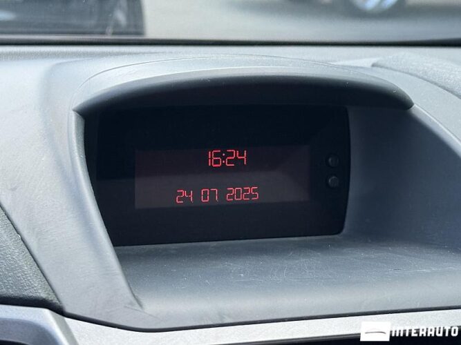 Ford Fiesta 42 interauto-car