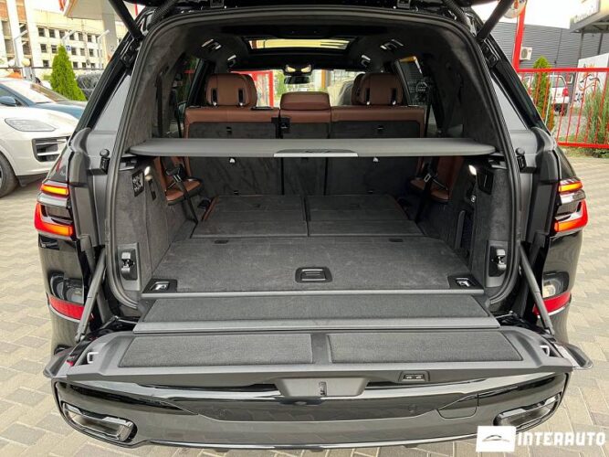 BMW X7 4.0d 53 interauto-car