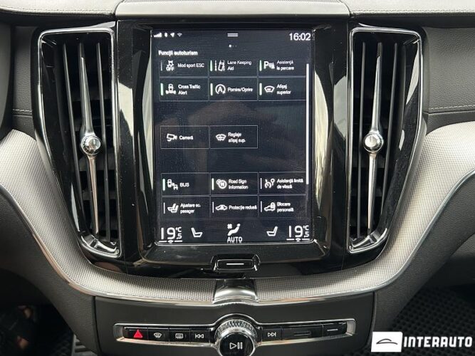 Volvo XC 60 46 interauto-car