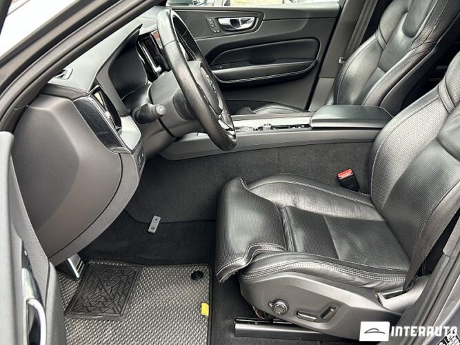 Volvo XC 60 42 interauto-car