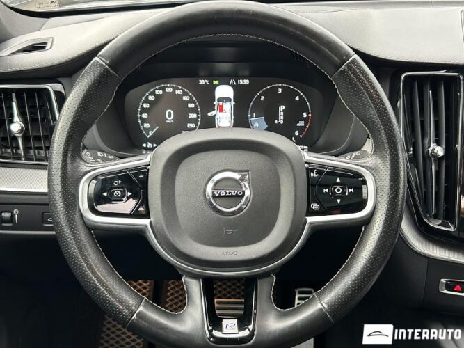 Volvo XC 60 44 interauto-car