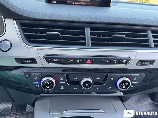 Audi Q7 46 interauto-car