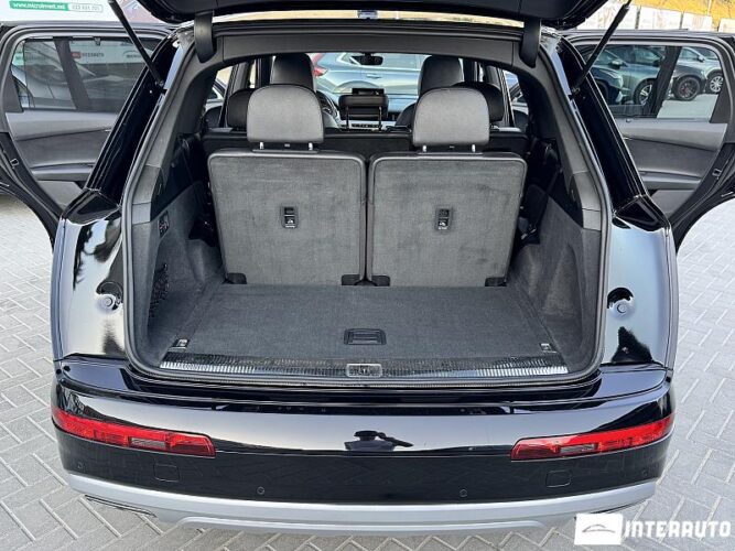 Audi Q7 61 interauto-car