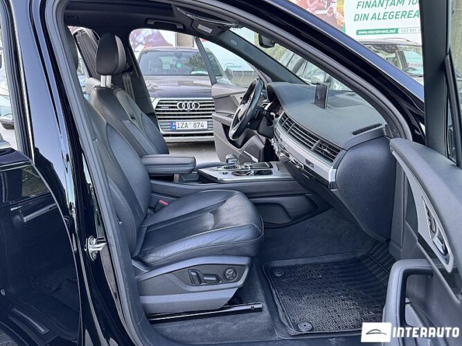 Audi Q7 51 interauto-car