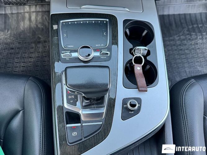 Audi Q7 47 interauto-car