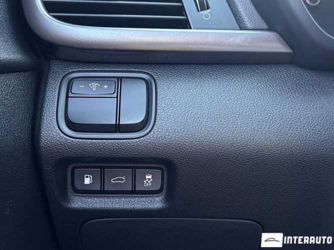 Kia Optima 38 interauto-car