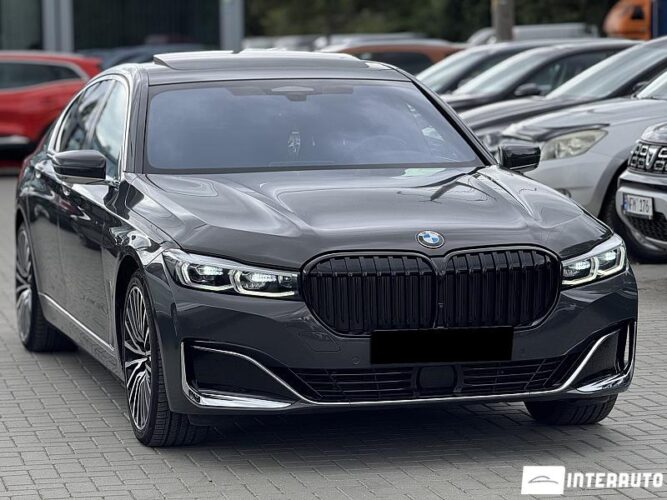 BMW 745e 38 interauto-car