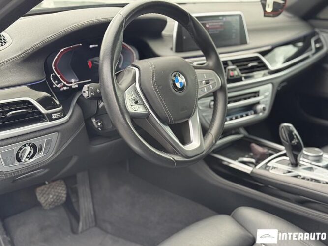 BMW 745e 47 interauto-car