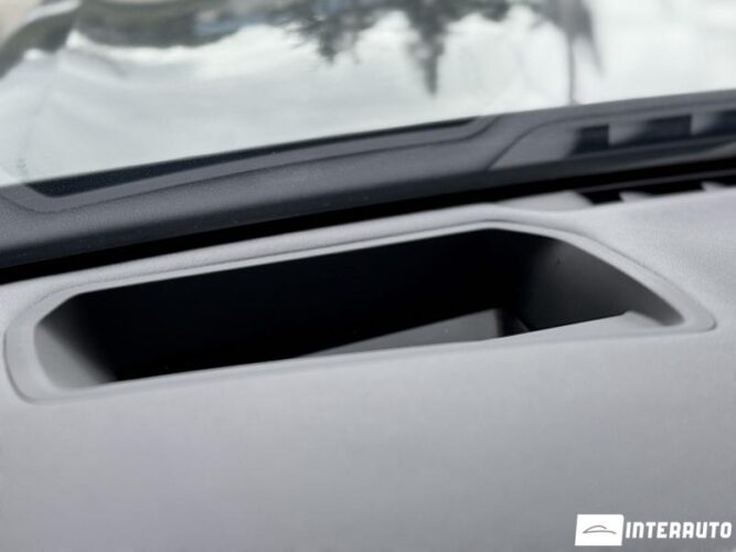 BMW 745e 49 interauto-car