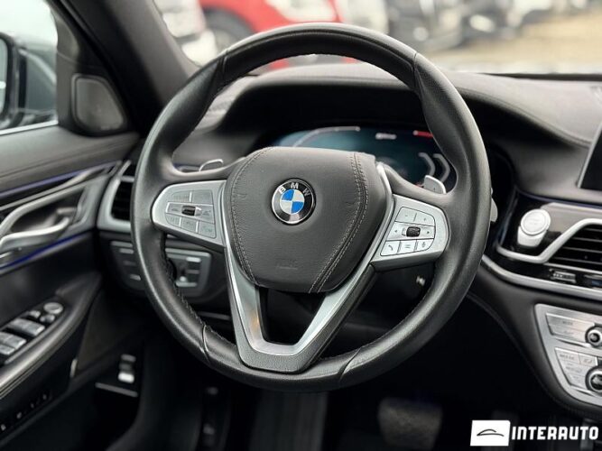 BMW 745e 50 interauto-car