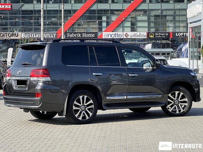Toyota Land Cruiser 39 interauto-car