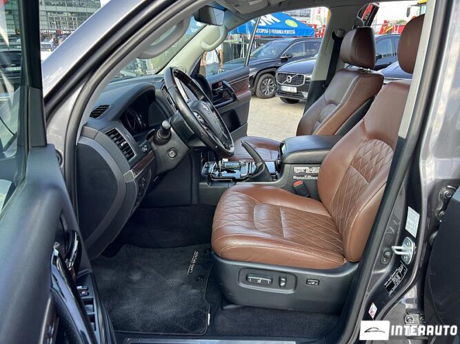 Toyota Land Cruiser 41 interauto-car