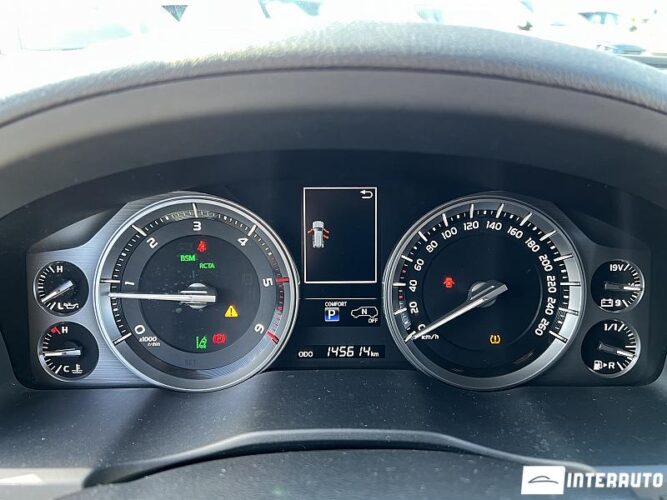Toyota Land Cruiser 44 interauto-car