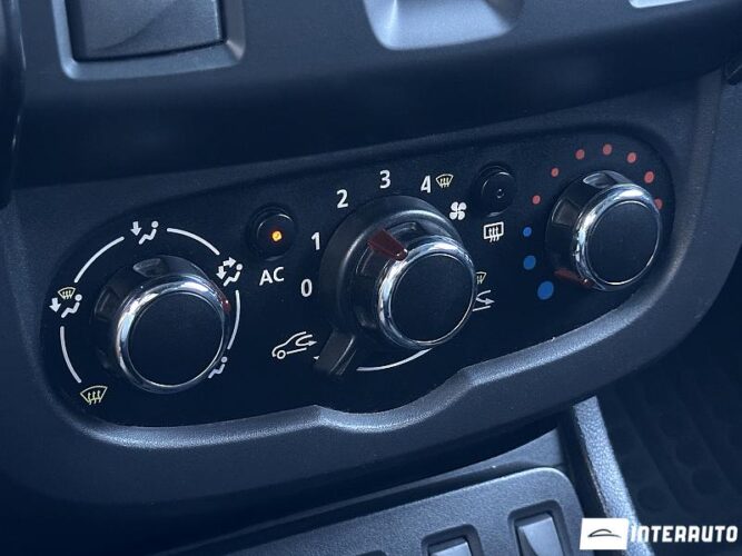 Dacia Duster 40 interauto-car