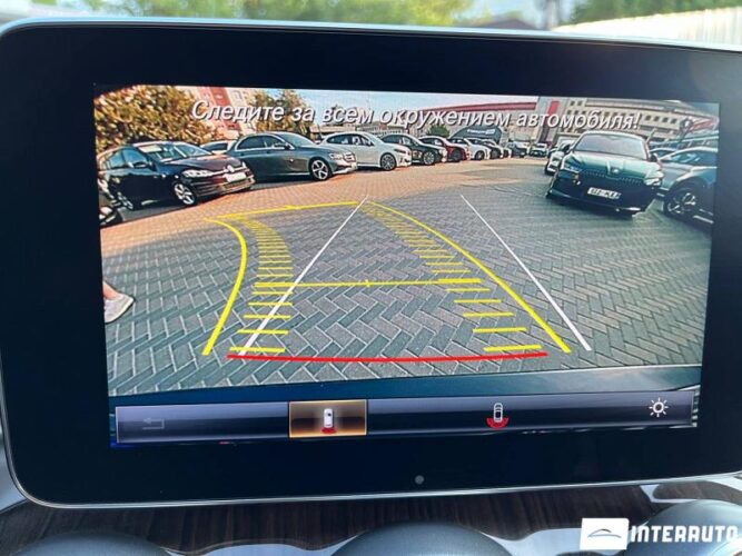 Mercedes C 300 33 interauto-car