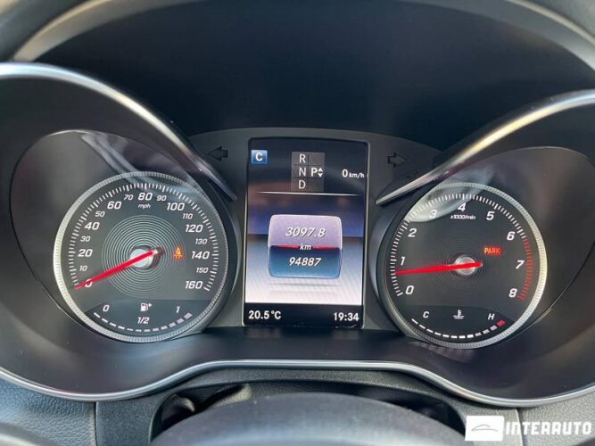 Mercedes C 300 32 interauto-car