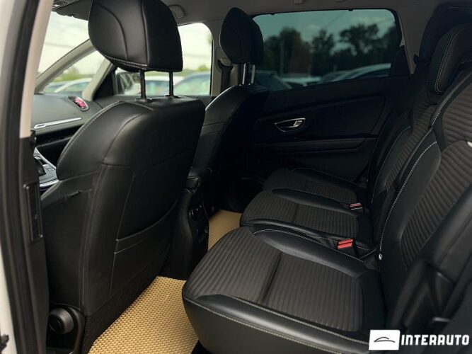 Renault Grand Scenic 48 interauto-car