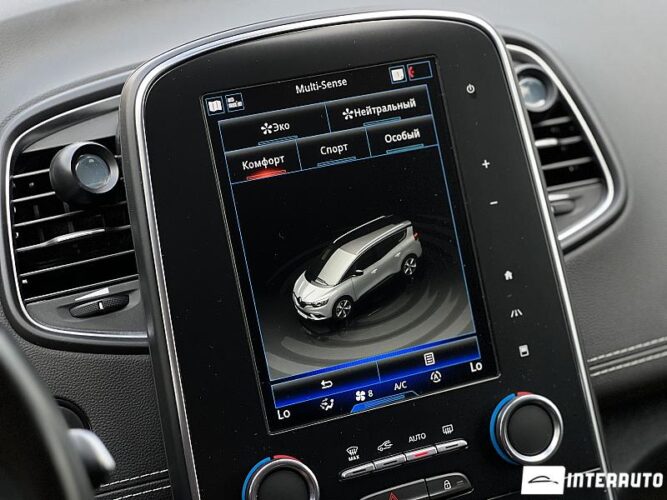 Renault Grand Scenic 43 interauto-car
