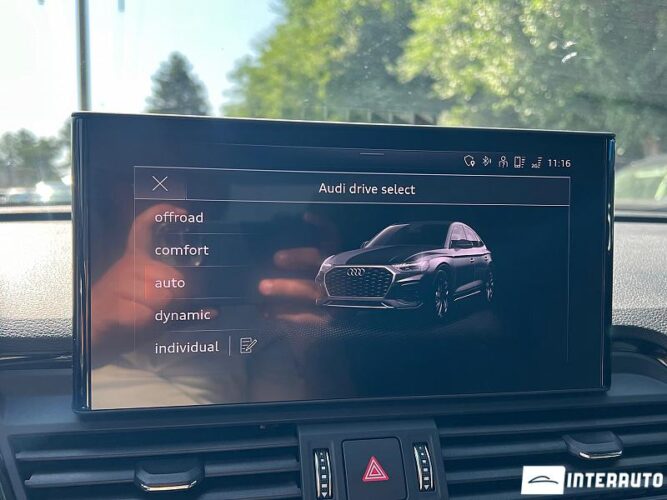 Audi Q5 Sportback 45 interauto-car