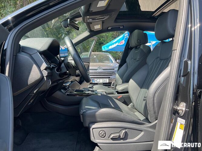 Audi Q5 Sportback 37 interauto-car