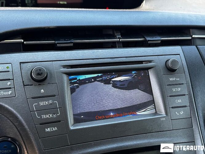 Toyota Prius 39 interauto-car