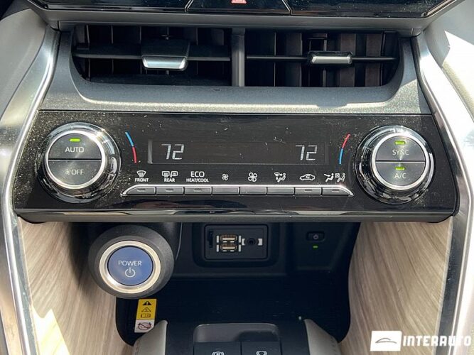 Toyota Venza 43 interauto-car