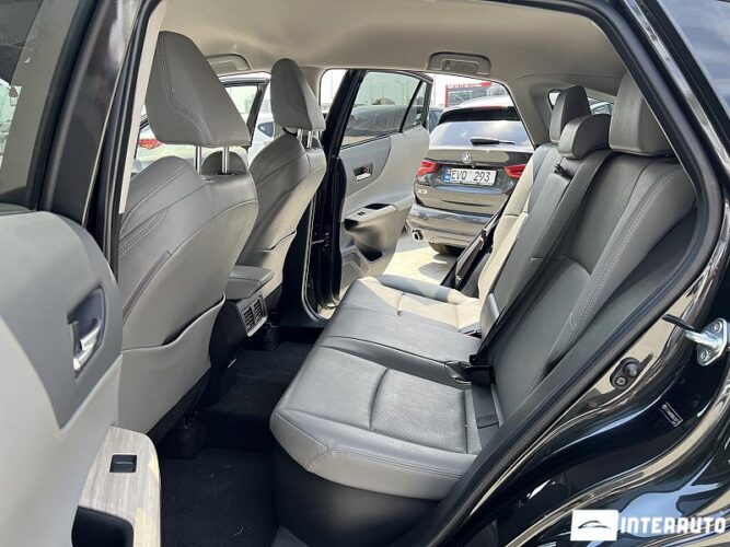 Toyota Venza 47 interauto-car