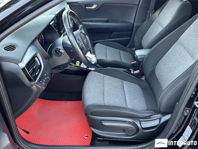 Kia Stonic 35 interauto-car