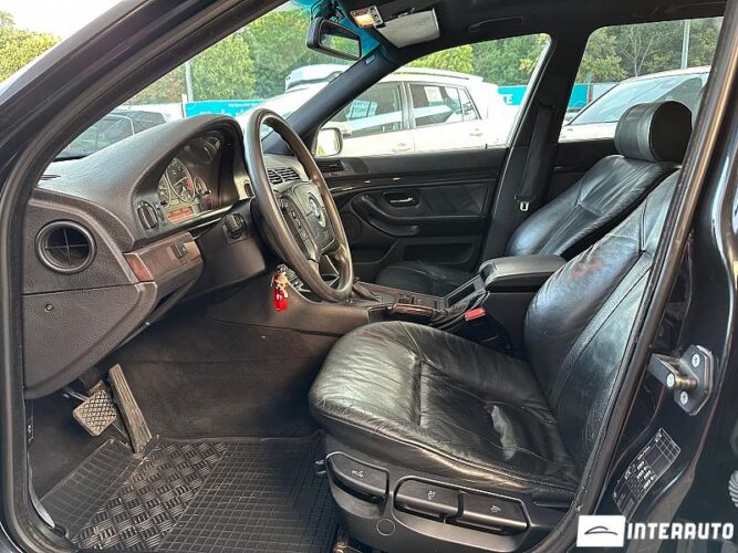 BMW 520 33 interauto-car