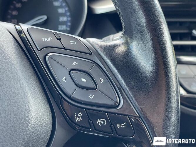 Toyota C-HR 40 interauto-car