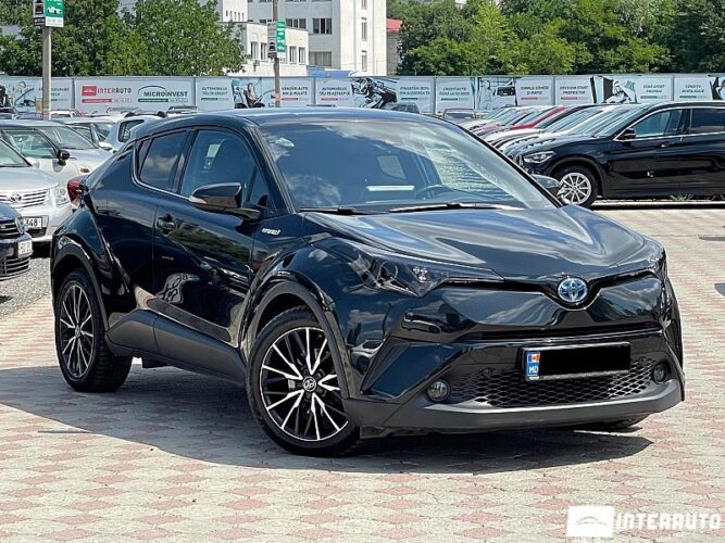 Toyota C-HR 33 interauto-car