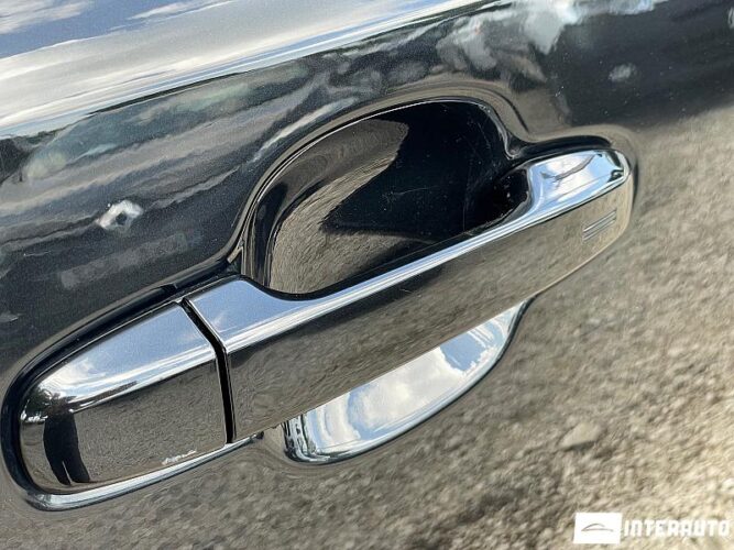 Toyota C-HR 34 interauto-car